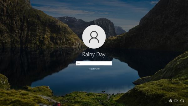 The Windows 10 sign-in screen - Cloudeight